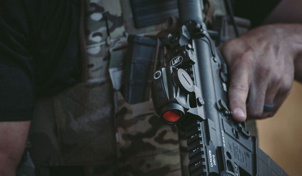 CTS-1000 Compact Tactical Red Dot Sight for Rifles [2.0 MOA]